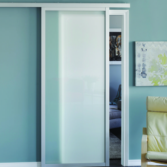 7041-Divider-SlidingPassage-Aluminum-Lifestyle-Straight