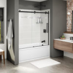 Halo Sliding Tub Door