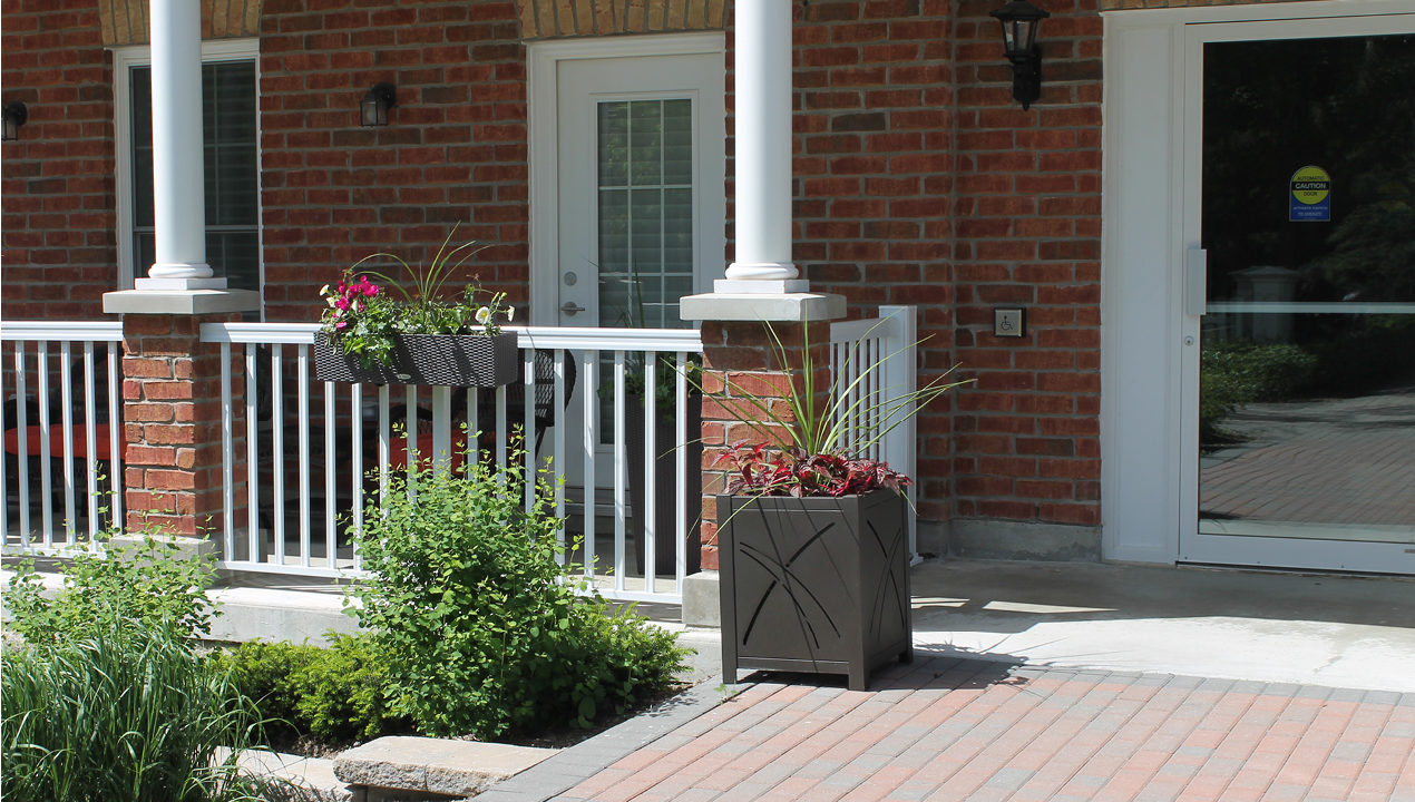 Small Black Metal Planter
