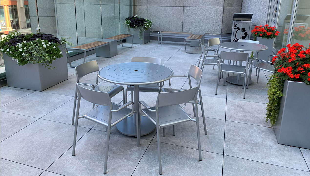foro-lexicon-1500-planters Silver Foro table and chairs, 1500 planters and Lexicon