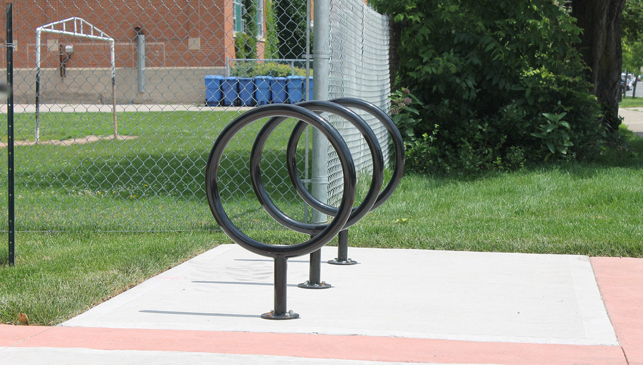 100 Series - 150 Bike Rack in black powdercoat