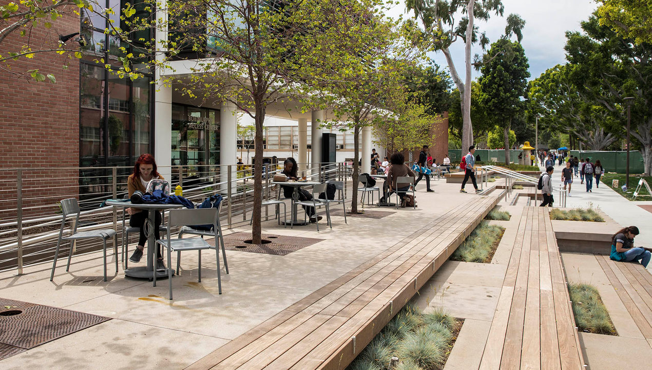 Foro Collection Tables and Chairs at CSU Long Beach