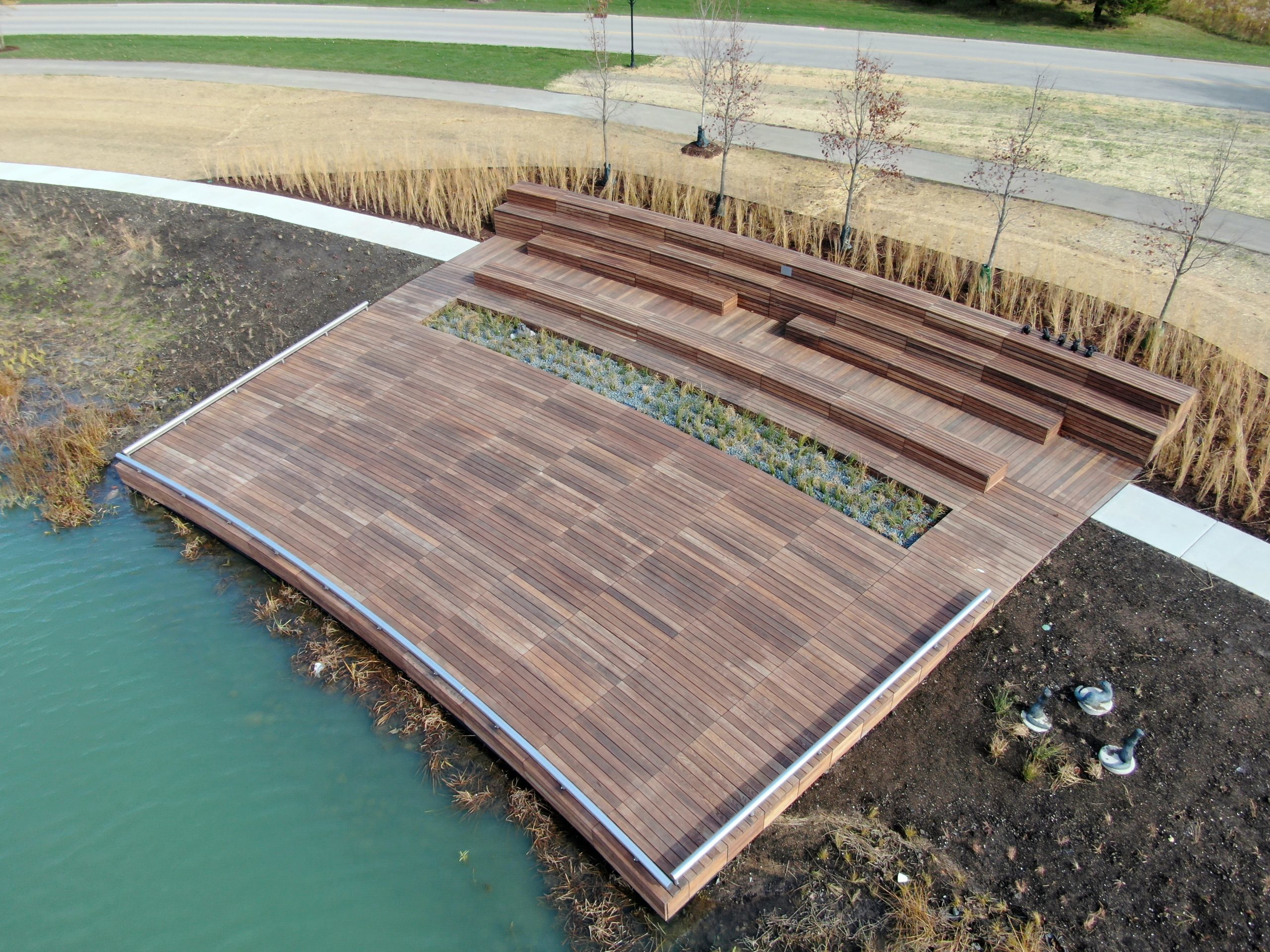 Lake Forest Hospital Custom platform amphitheater