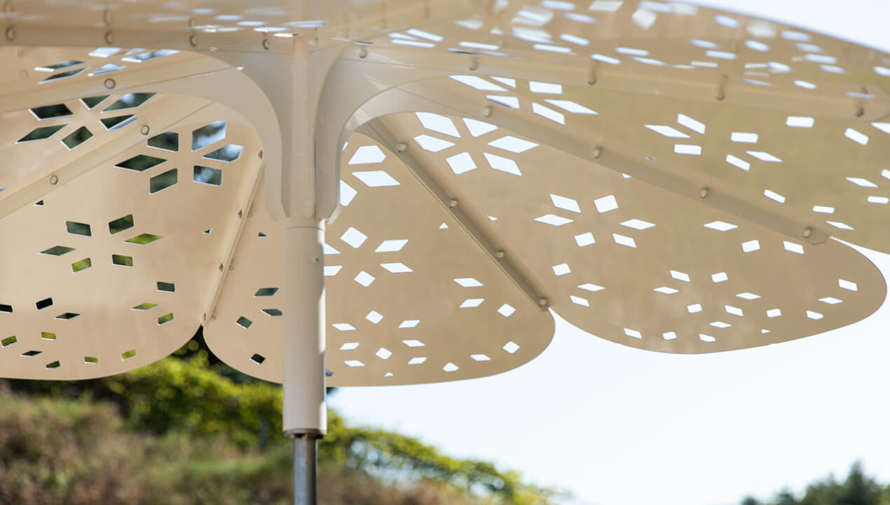 Close-up of Maglin ROMA sun shade, fusion pattern in powdercoat white gloss