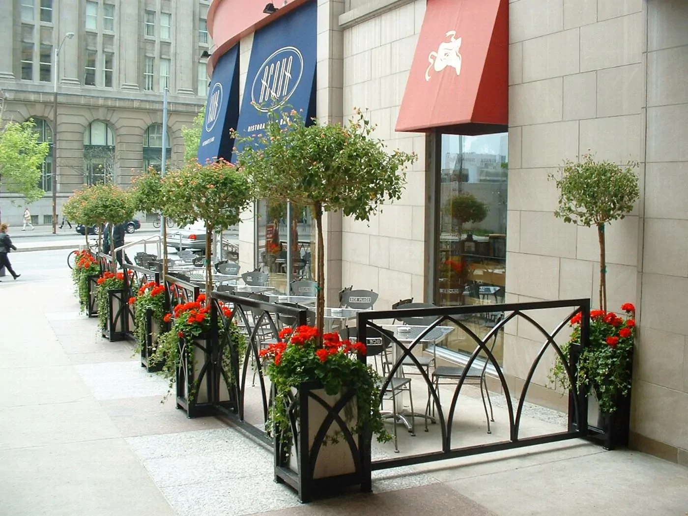CUSTOM-Brookfield-Place-Planters-Panel-01.jpg