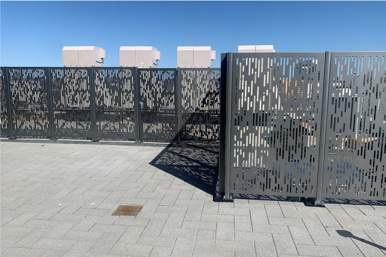 Matric FLEXX Panels on roof-top patio
