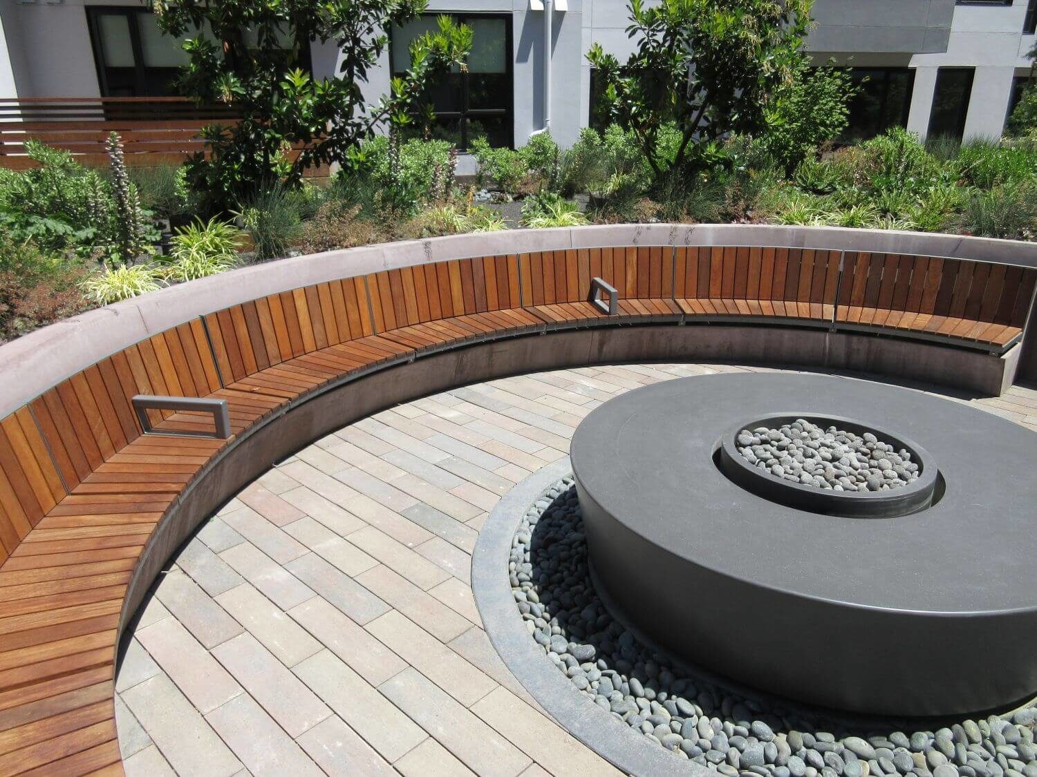 Curved Ogden surrounding fire pit