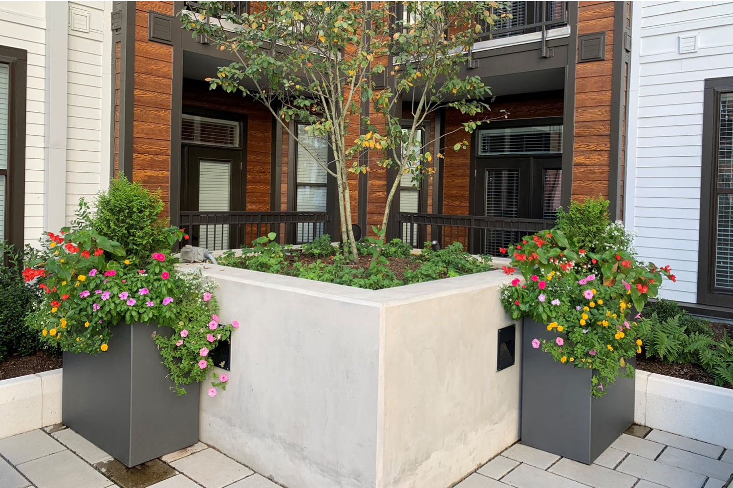 1500 Series Planters at apartment complex
