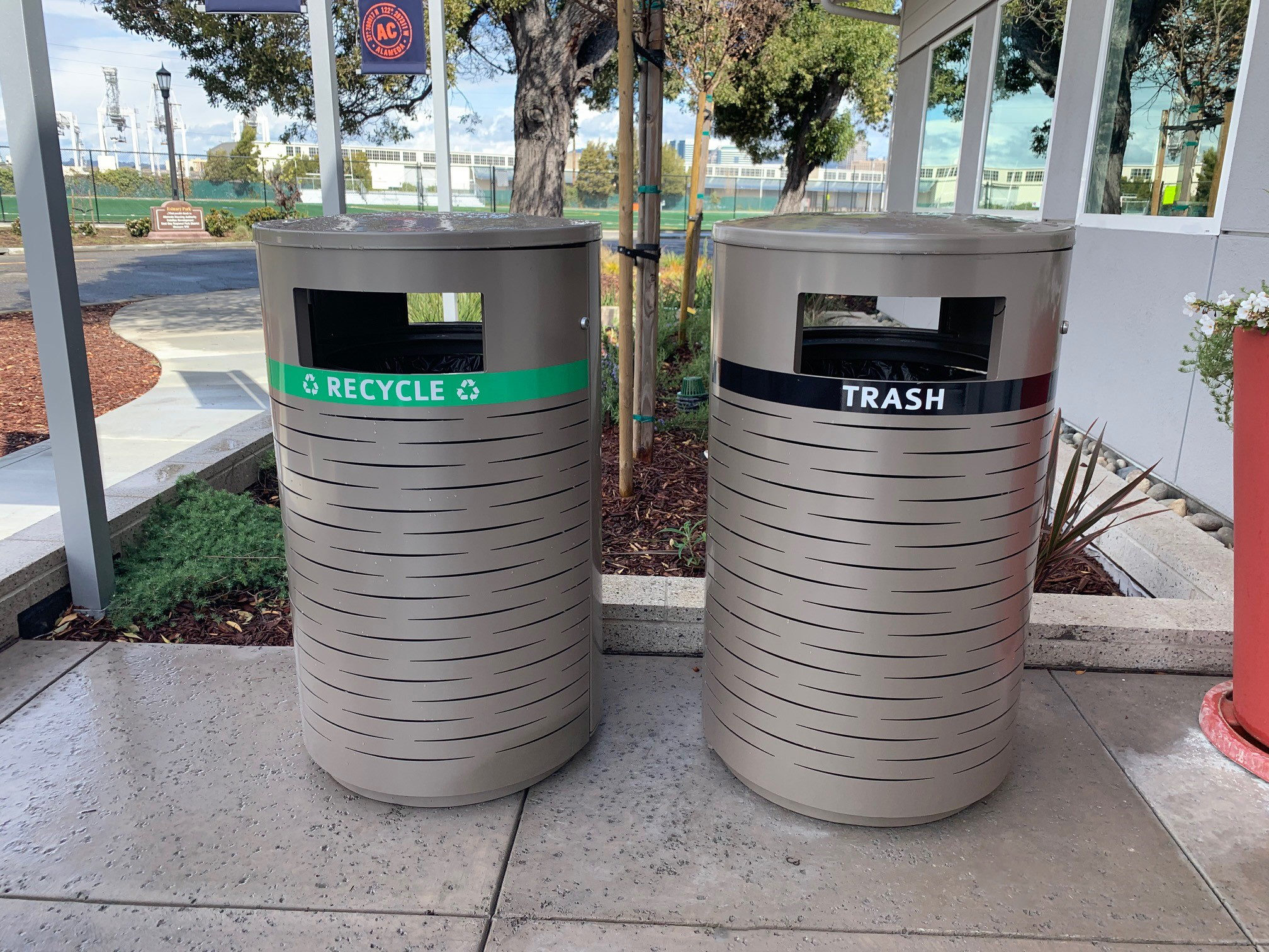 650 Series Trash and Recycle Containers powdercoated Titanium Gloss