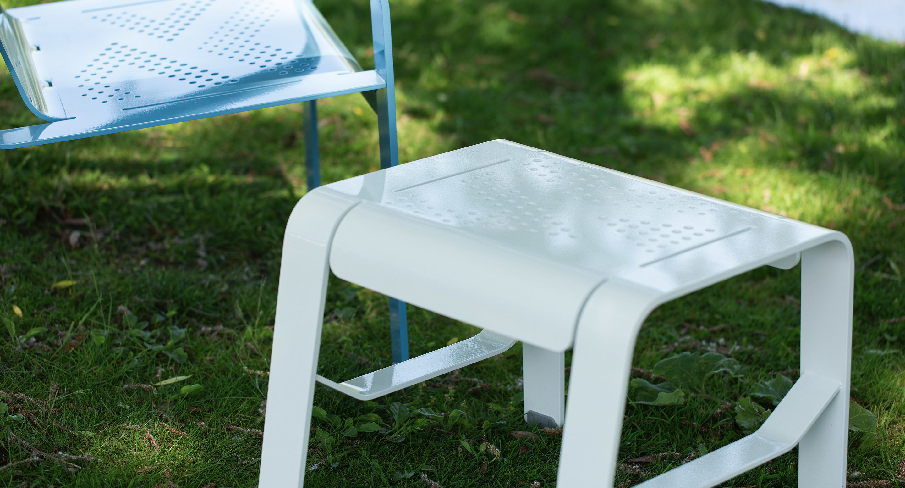 maglin_alum-lounge-table-footrest