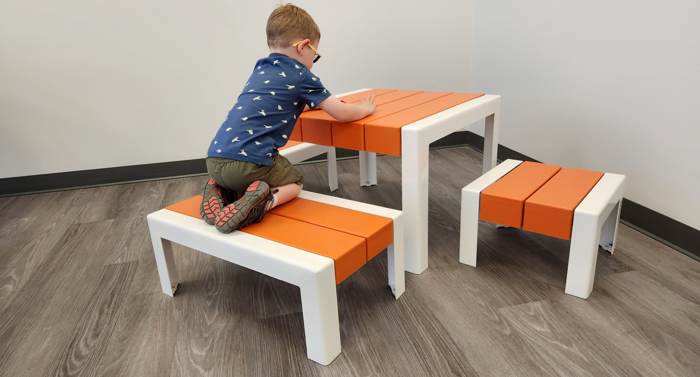maglin_childrens-1050-table-bench-stool-2