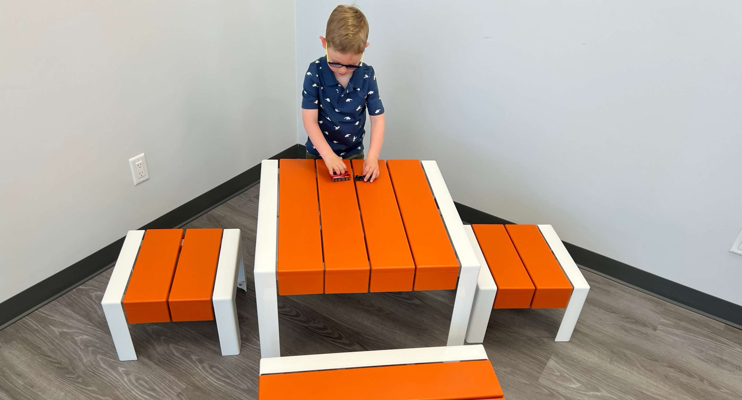 maglin_childrens-1050-table-bench-stool-3