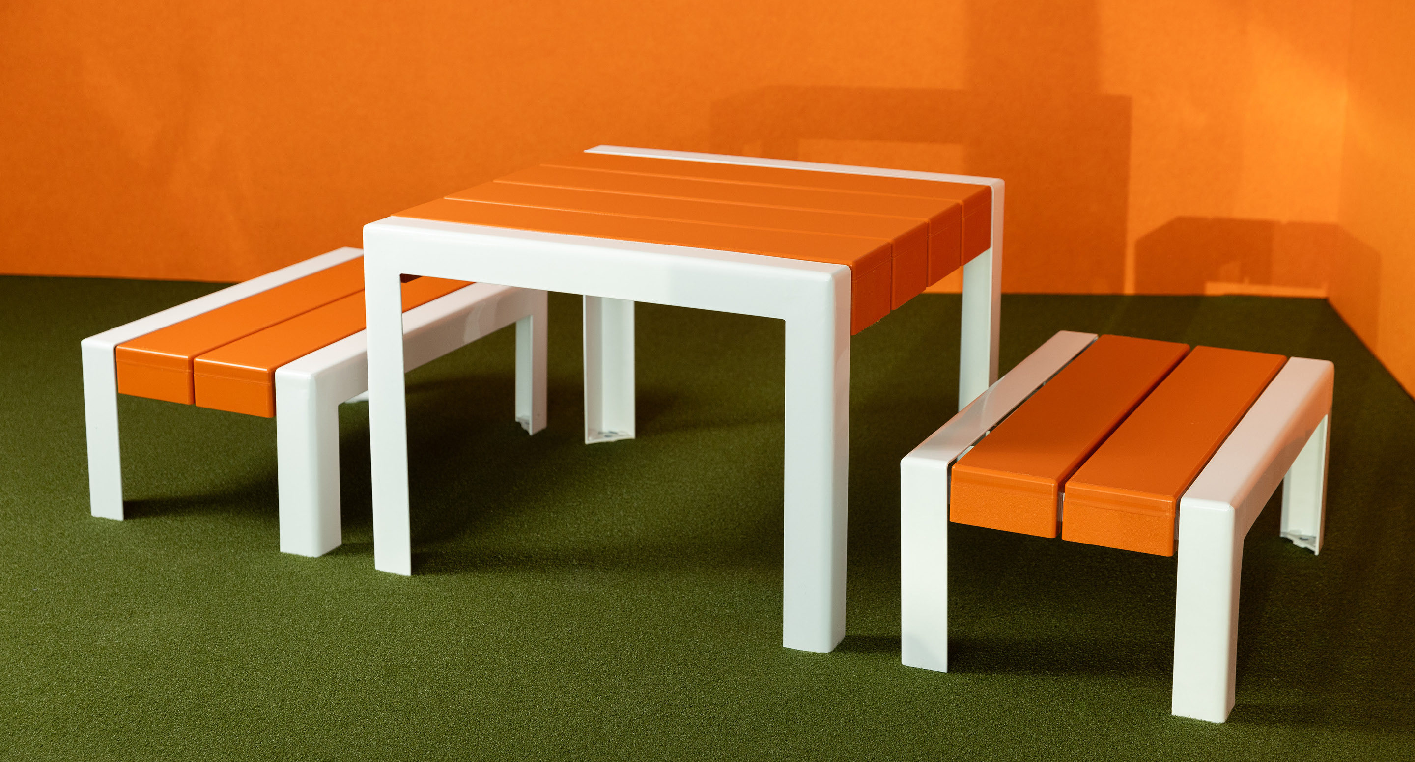maglin_childrens-1050-table-benches-1