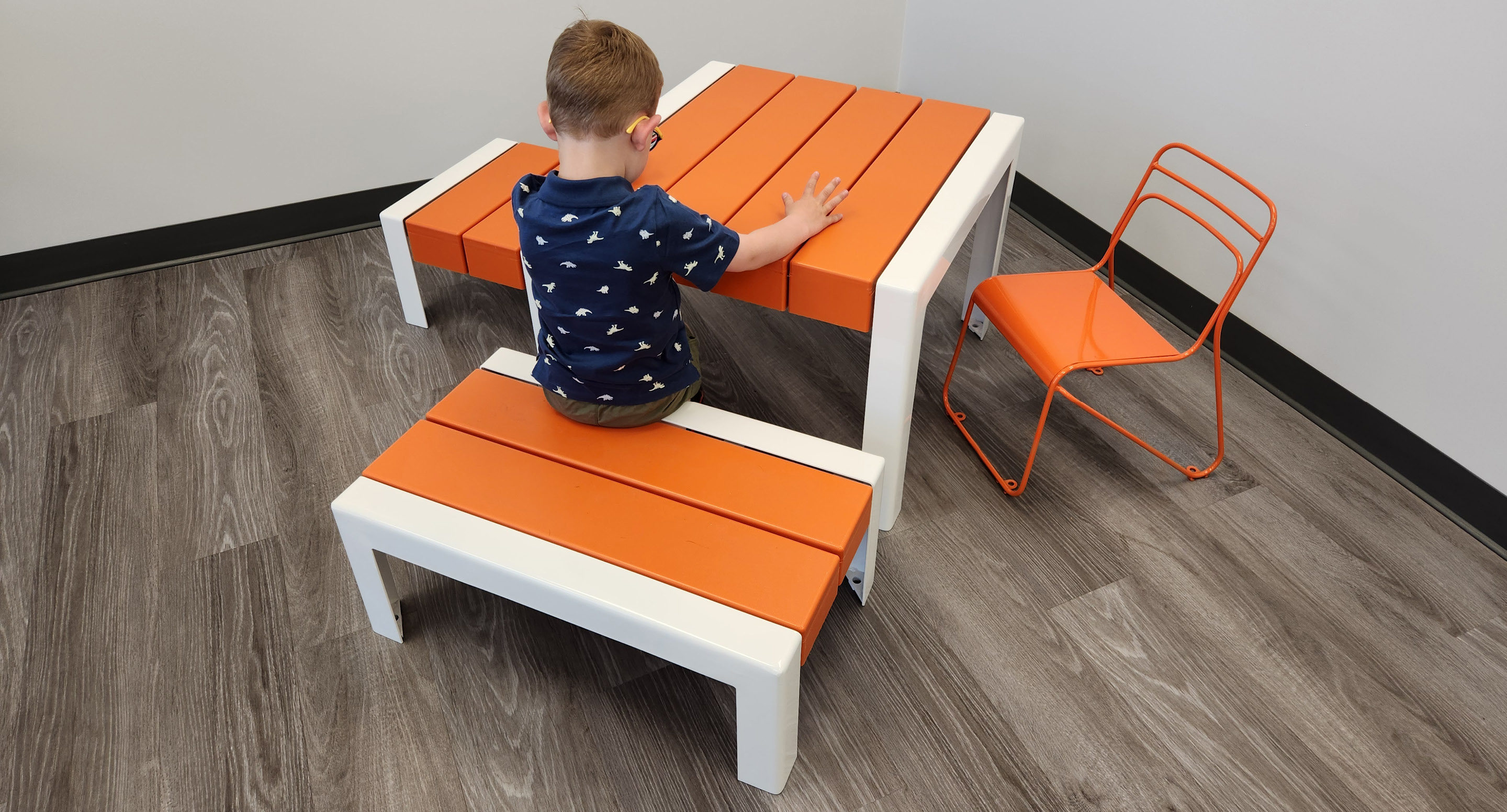 maglin_childrens-kontur-chair-4