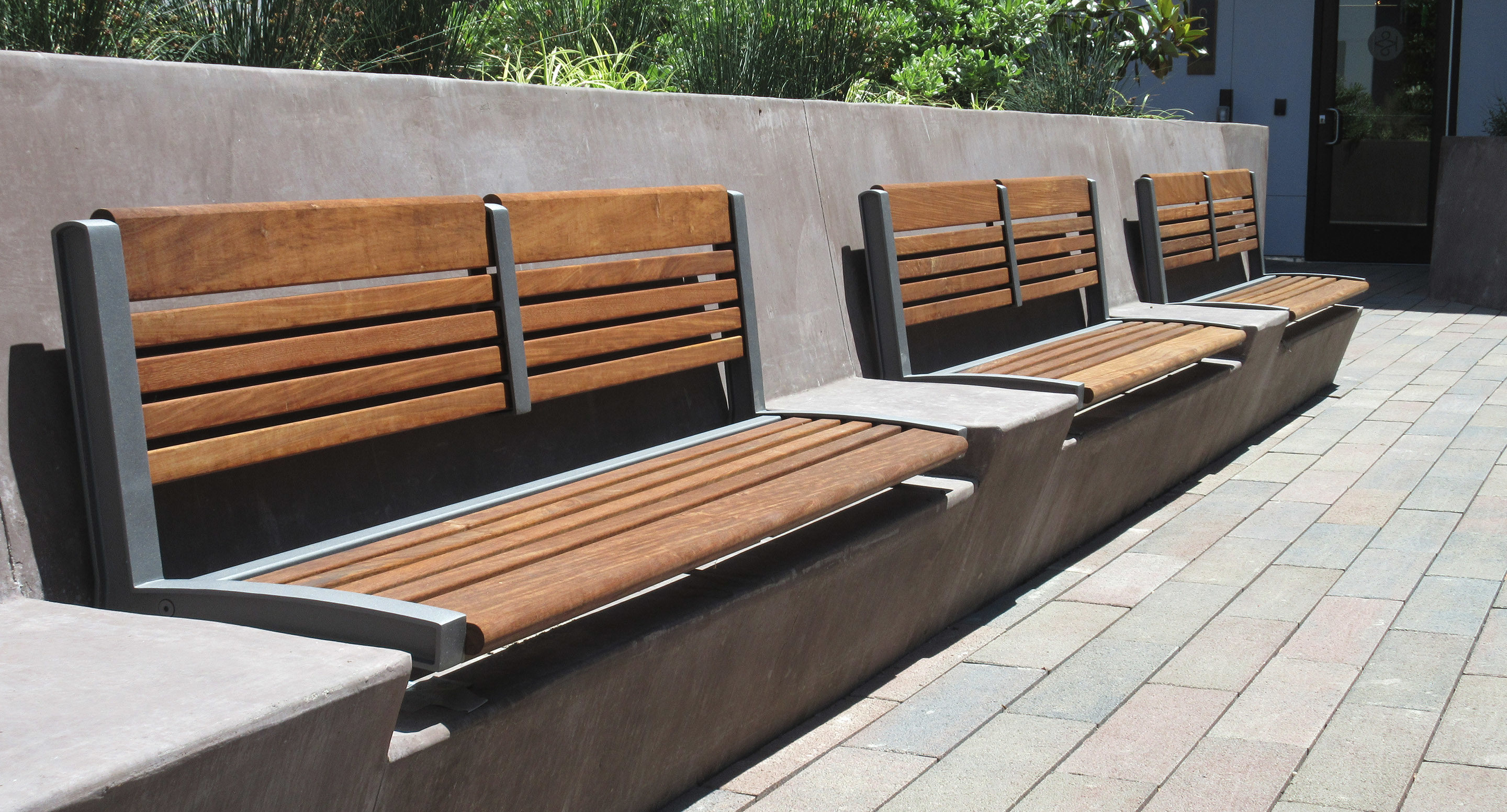 maglin_mbe-0720-backed-benches-1