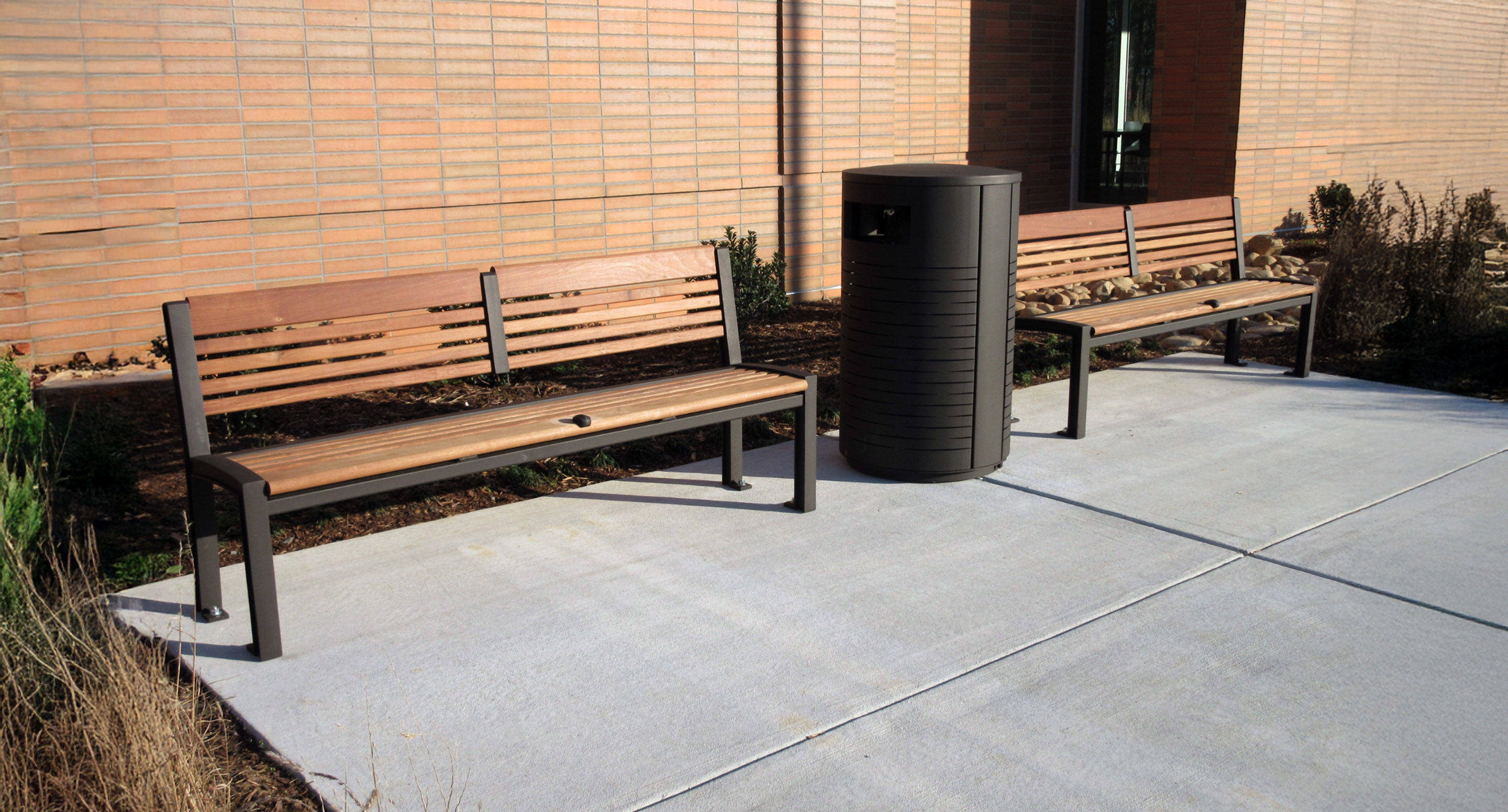 maglin_mbe-0720-backed-benches-2