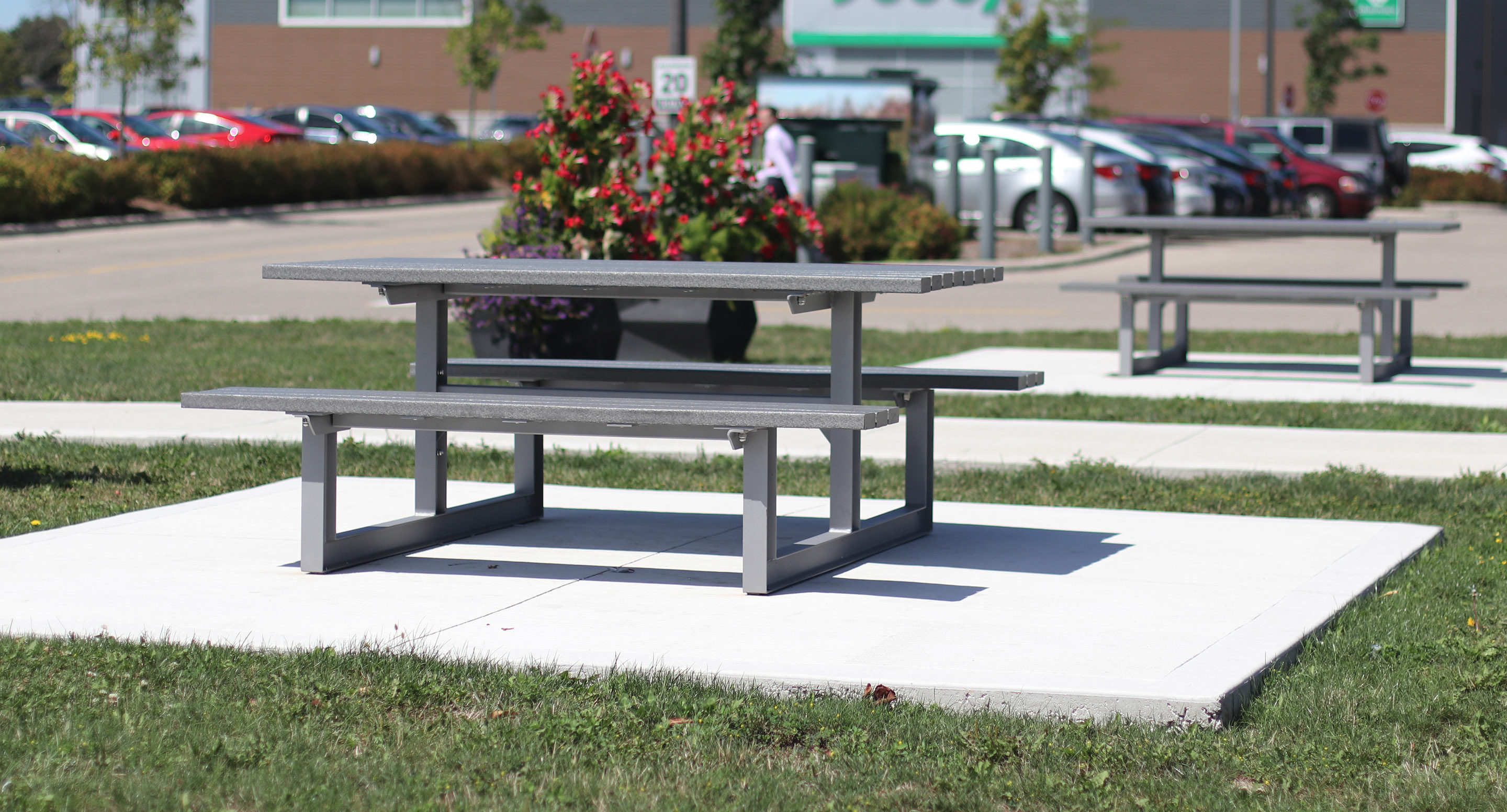 maglin_mtb-0210-cluster-seating-1
