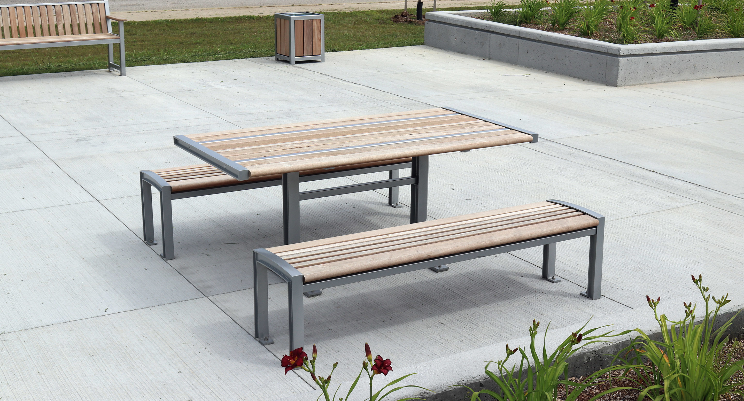 maglin_mtb-0720-cluster-seating-1