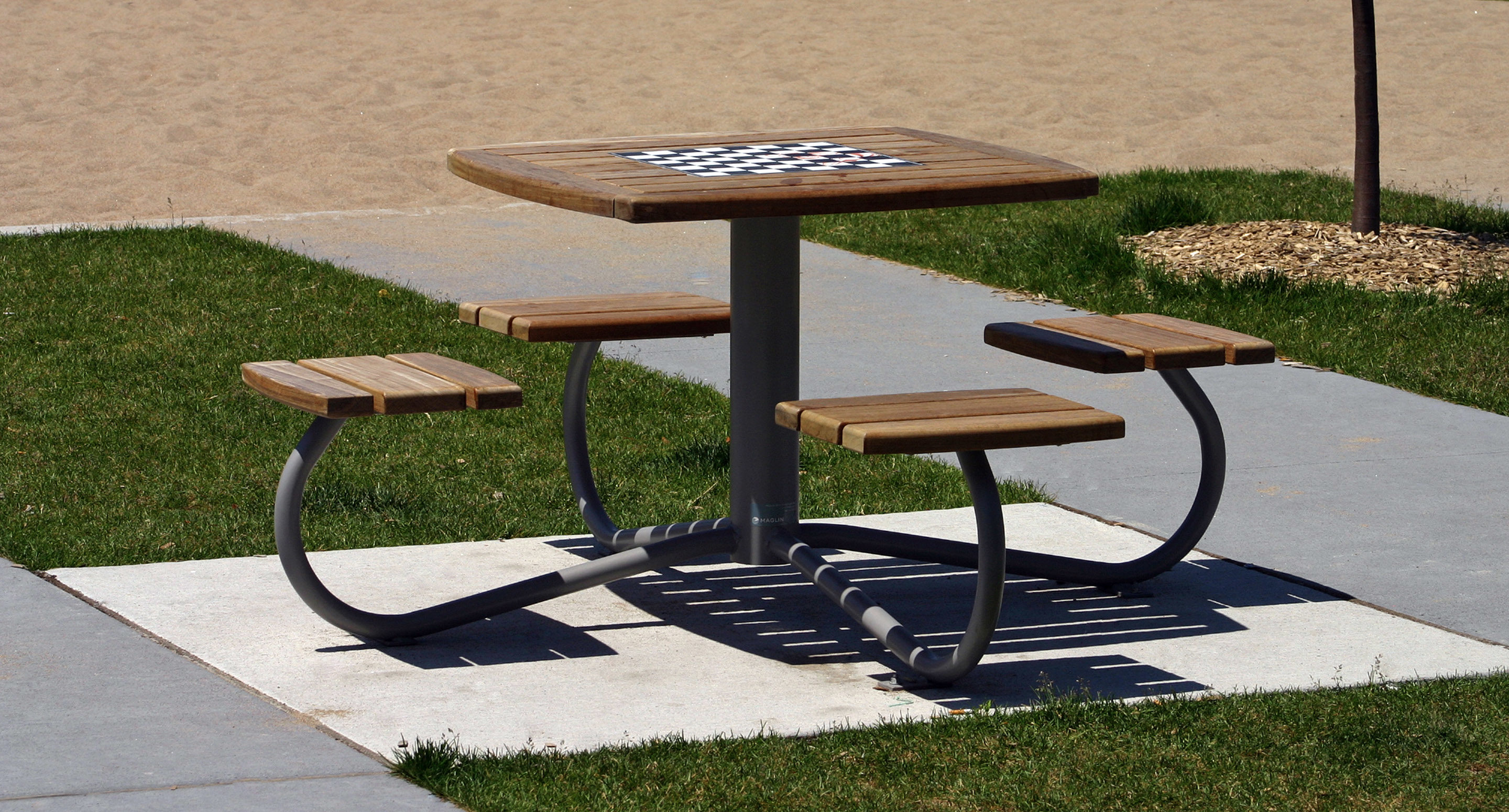 maglin_mtb-1100-cluster-seating-1