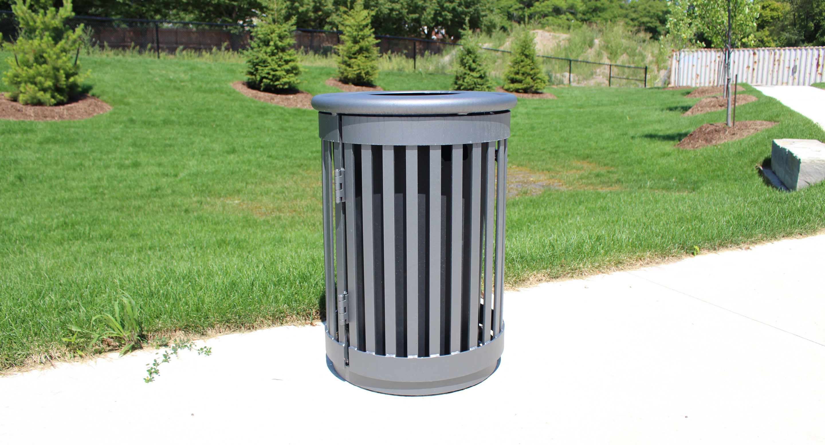 maglin_mtr-0250-trash-receptacles-0611