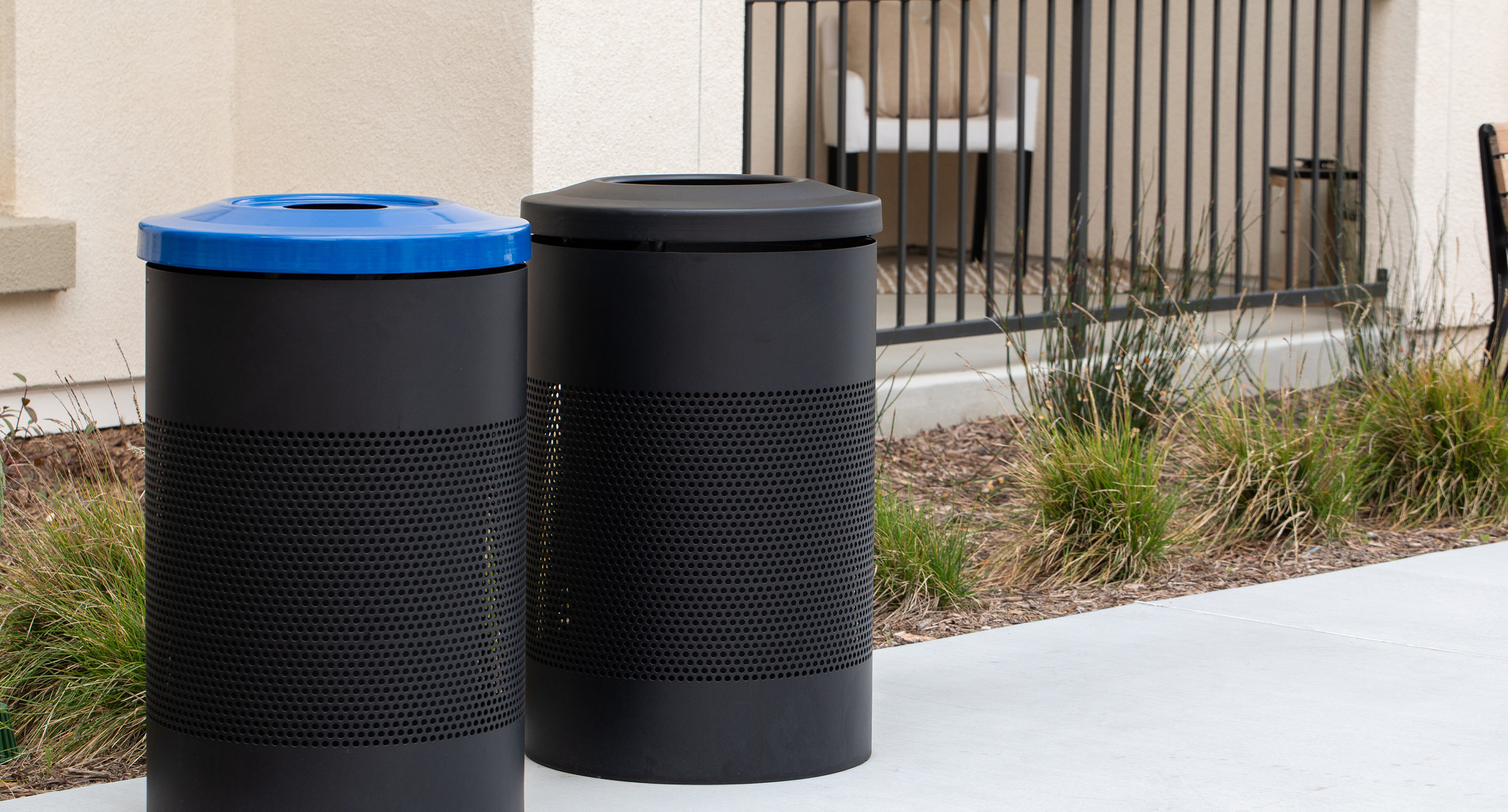 maglin_mtr-0600-trash-receptacles-2