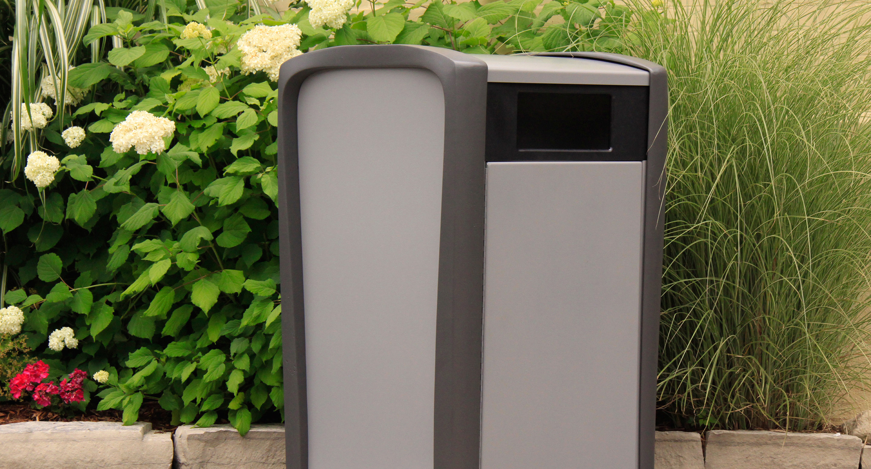maglin_mtr-1400-trash-receptacles-1-0613b